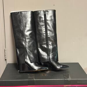 Vince camuto size 5m womens